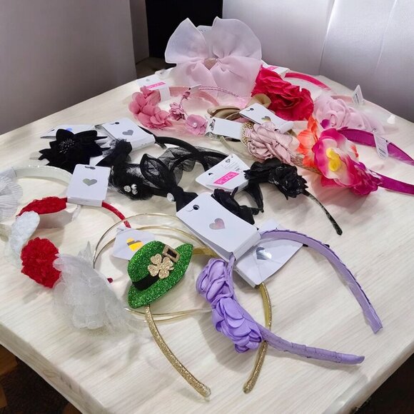 Lot of 17 ✦ Girl’s Headbands ✦ Floral, Glitter, Festive Variety NWT - Picture 2 of 14